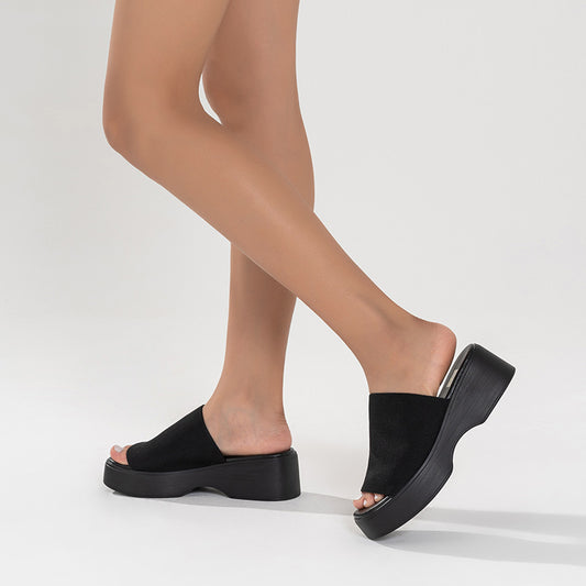 2023 Wholesale Flying Girl Slippers Outer Wear Summer Fashion Casual Comfortable Muffin One Word Medium Heel Thick-soled Sandals and Slippers