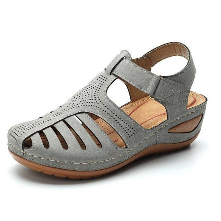2023 summer new foreign trade sandals women's retro women's sandals car line hole shoes cross-border large size round toe wedge comfortable